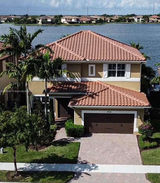 9709 Blue Isle Bay