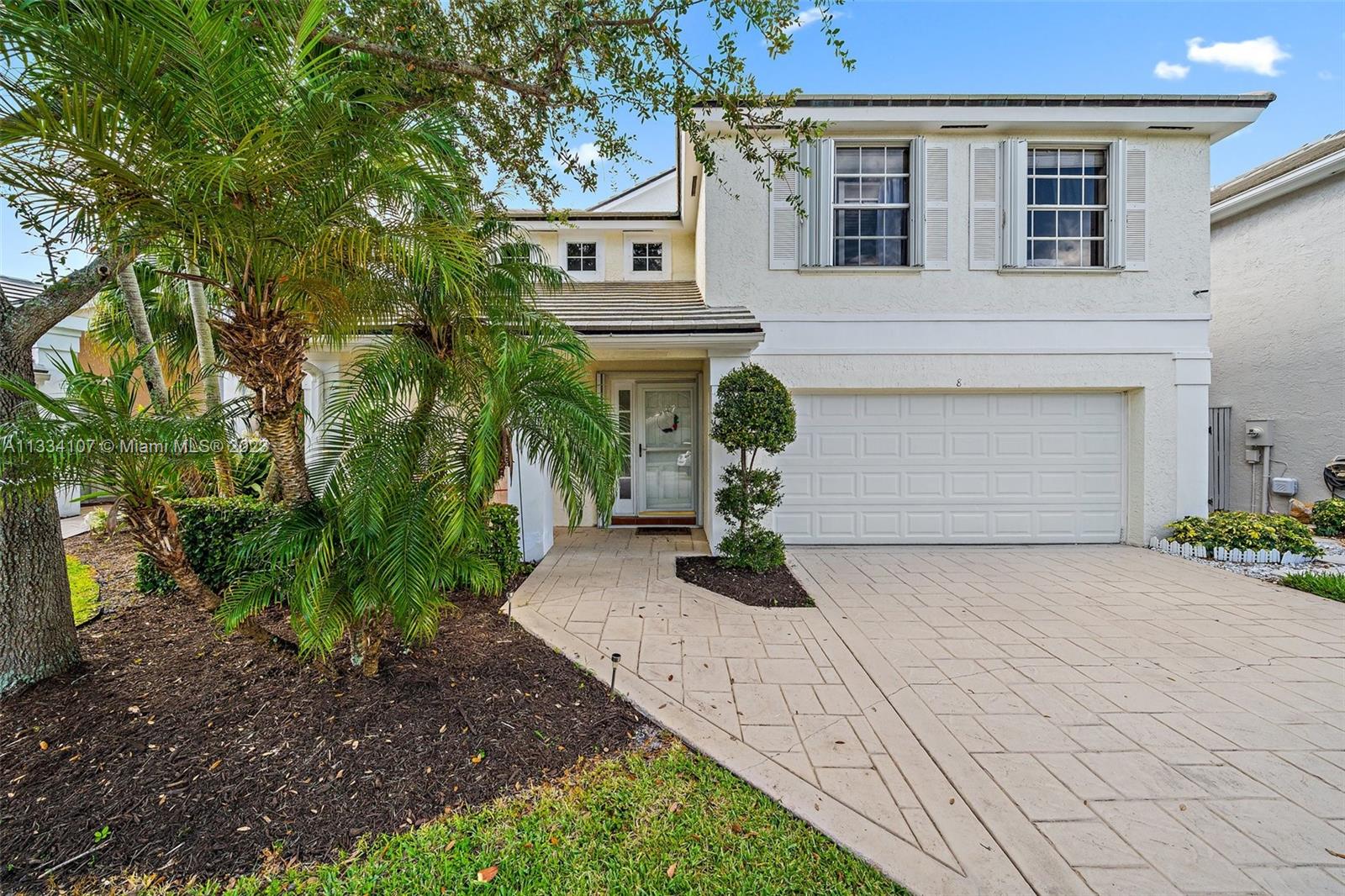 8 Governors Ct, Palm Beach Gardens, FL 33418