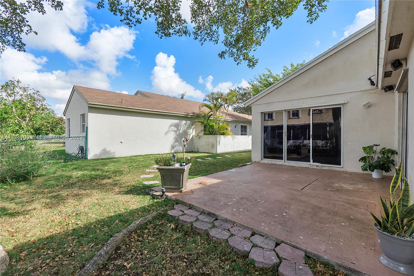 Listing Photo 11