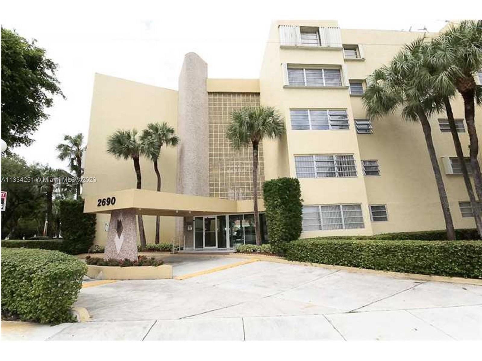 Remodeled 1bed 1bath corner unit on first floor.  Tile flooring throughout.  Intercom lobby entrance and  24-hour camera security. Pool and Sauna. Recreational room for private parties and entertainment.  Very well maintained building. Assigned and Guest parking. Minutes from Brickell, Key Biscayne and Coconut Grove . Close to Metro Rail, I95, Coral Gables and UM