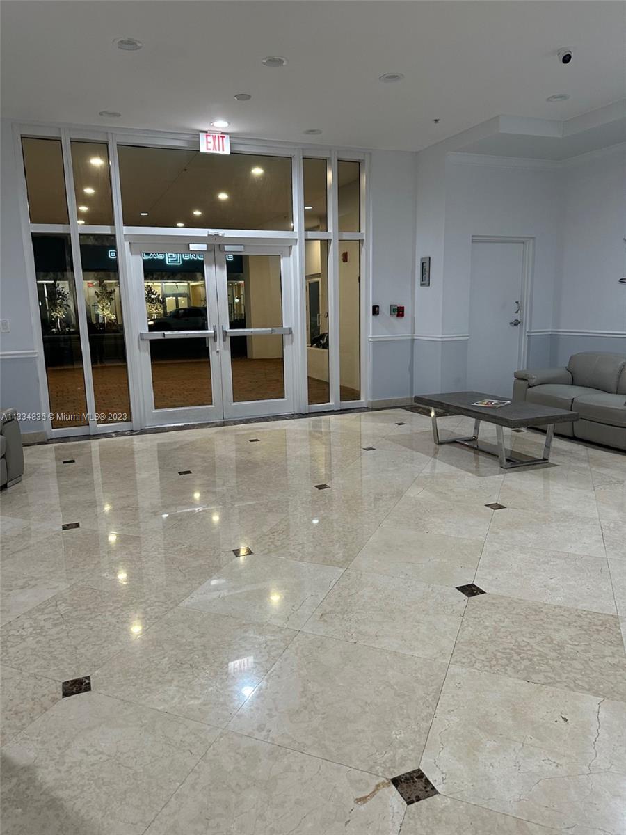 60 NW 37th Ave 1205
