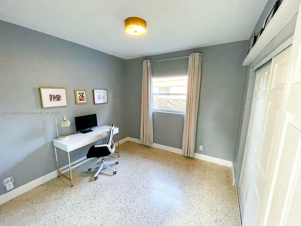 Listing Photo 6