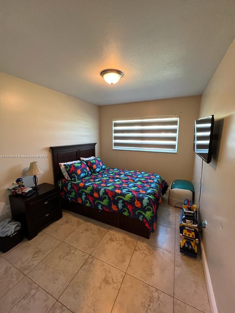 Listing Photo 14
