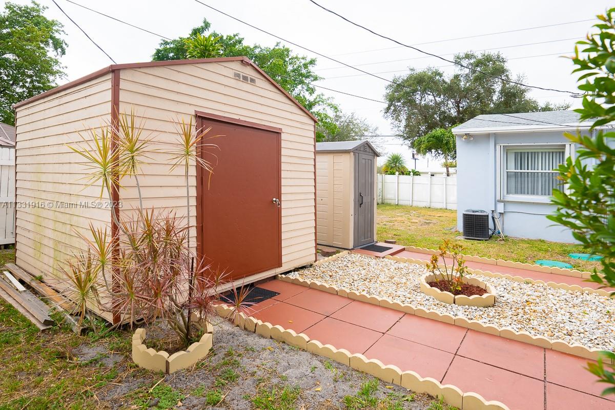 Listing Photo 20