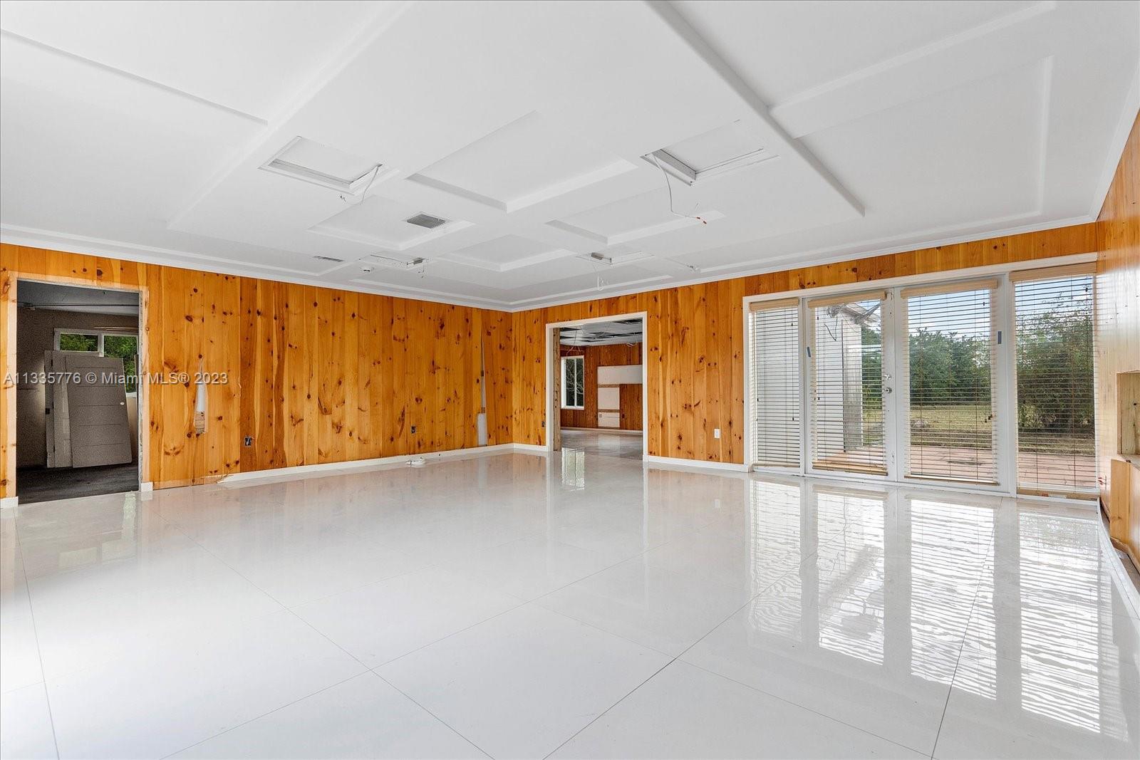 Listing Photo 9