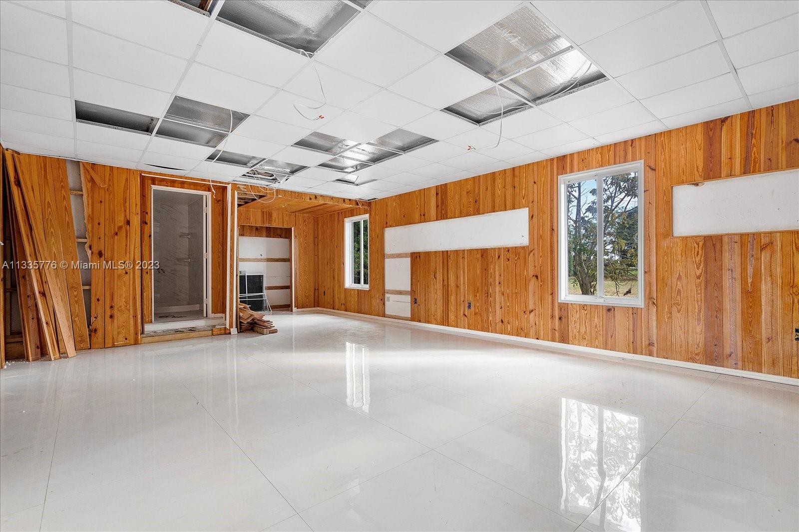 Listing Photo 15