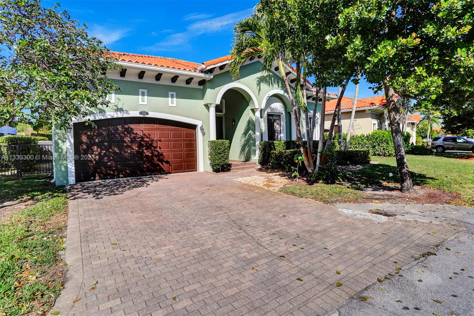 7745 SW 193rd Ln, Cutler Bay, FL 33157