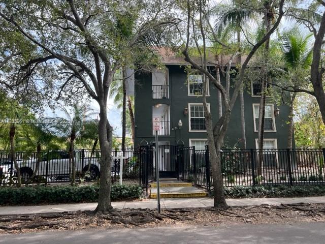 In the highly desired Coconut Grove area with its gorgeous tree-lined streets.  This unit has been recently completely remodeled.  Live within walking distance to Biscayne Bay, Mayfair shops and Cocowalk, where you will find high-end shopping boutiques, fine dining and entertainment.