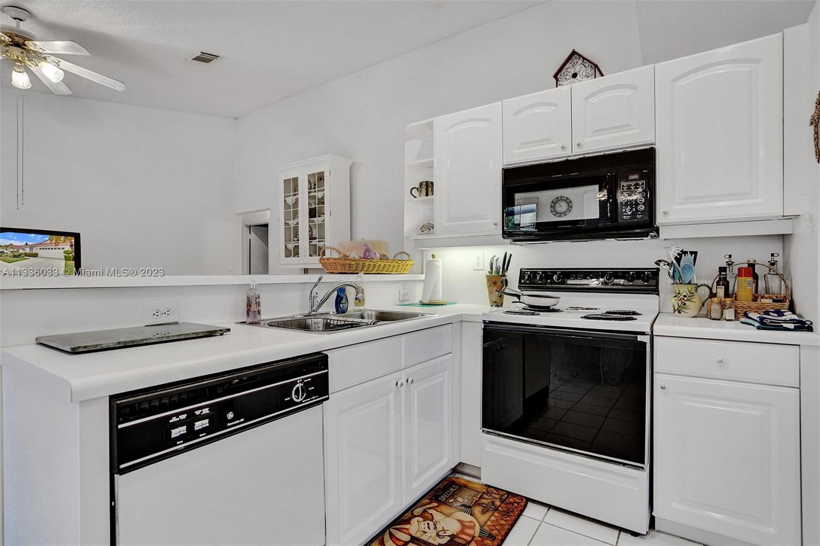Listing Photo 14