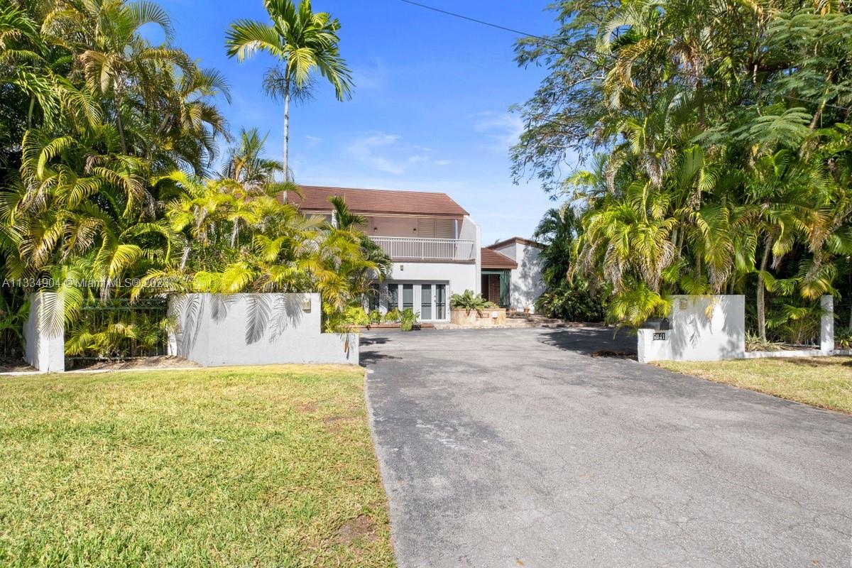 5941 SW 88 St, South Miami, FL 33156