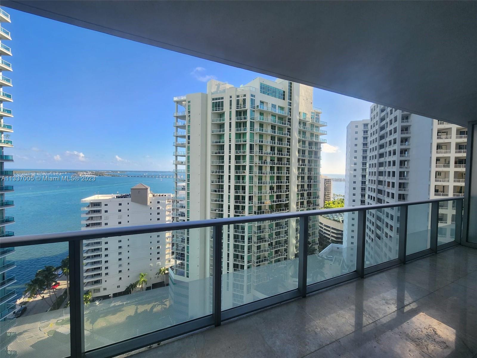 CALL/TEXT 3055707409 TO VIEW. 1/1 in the heart of Brickell. Open the door to marble floors and breathtaking water views. Long balcony, Laundry in unit, modern appliances, large bathroom, building is modern and upscale with all amenities. Restaurants same block as the building, retail as well. Immediate move-in available.