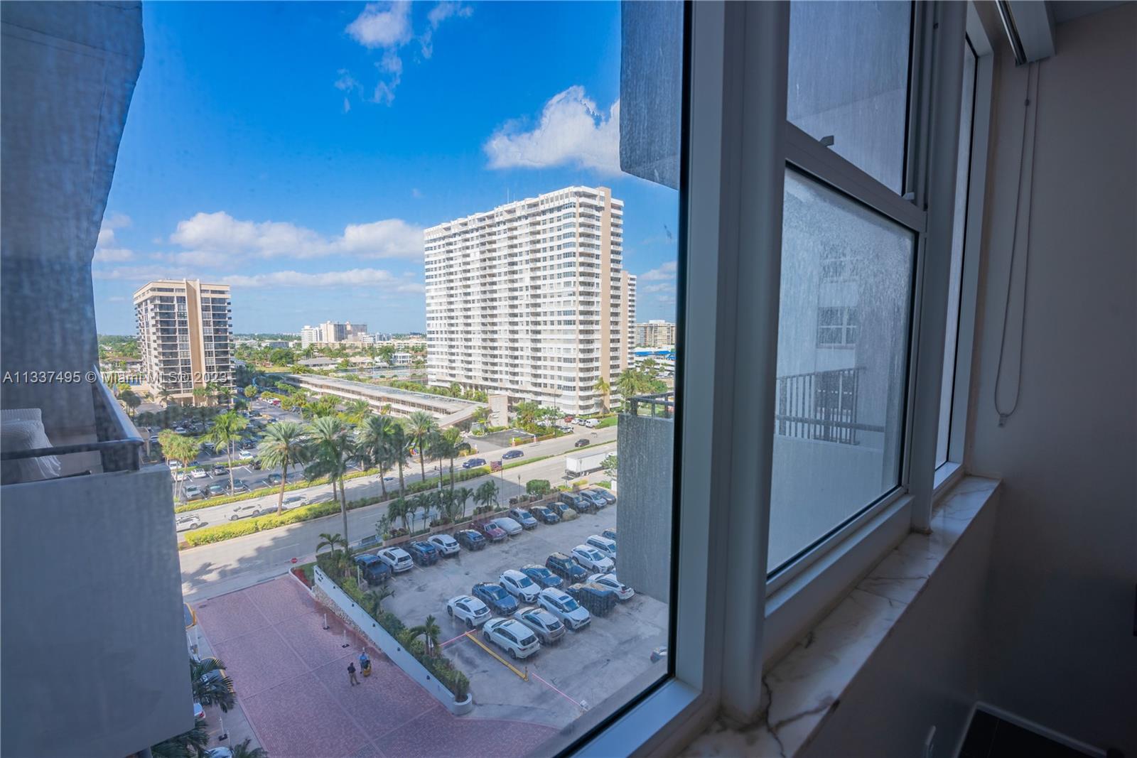 MASTER BEDROOM VIEW