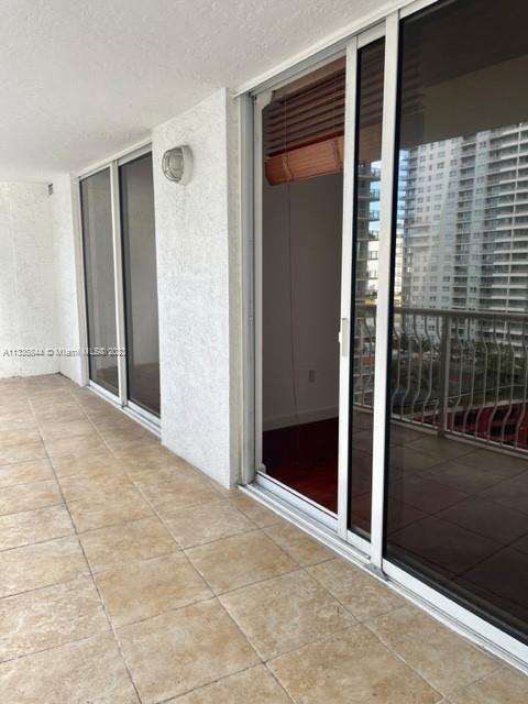 PRICED TO RENT QUICKLY! large 1 bedroom unit at The Club at Brickell Bay. Live right in the heart of Brickell and enjoy great pools and a Jacuzzi area, a gym, a Game Room, and other amenities. 
The unit has a kitchen with appliances and granite countertops, wood flooring in the living room and the bedroom, a washer/dryer, basic cable, internet, and a large balcony with an Ocean and city view. The landlords will have it professionally cleaned prior to rental.  
Unfurnished, one Parking, Heated water Pool and Fresh water pool, Exercise Facility, Elevator in Building, Garage, Balcony. Appliances: Dishwasher, Air Conditioning, Refrigerator, Range, Oven, Garbage Disposal, Washer & Dryer, Microwave. Lease lengths: 12 Months, 24 Months. 
Pet policies: No Pets Allowed.