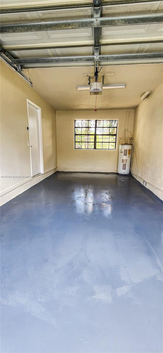 Listing Photo 12