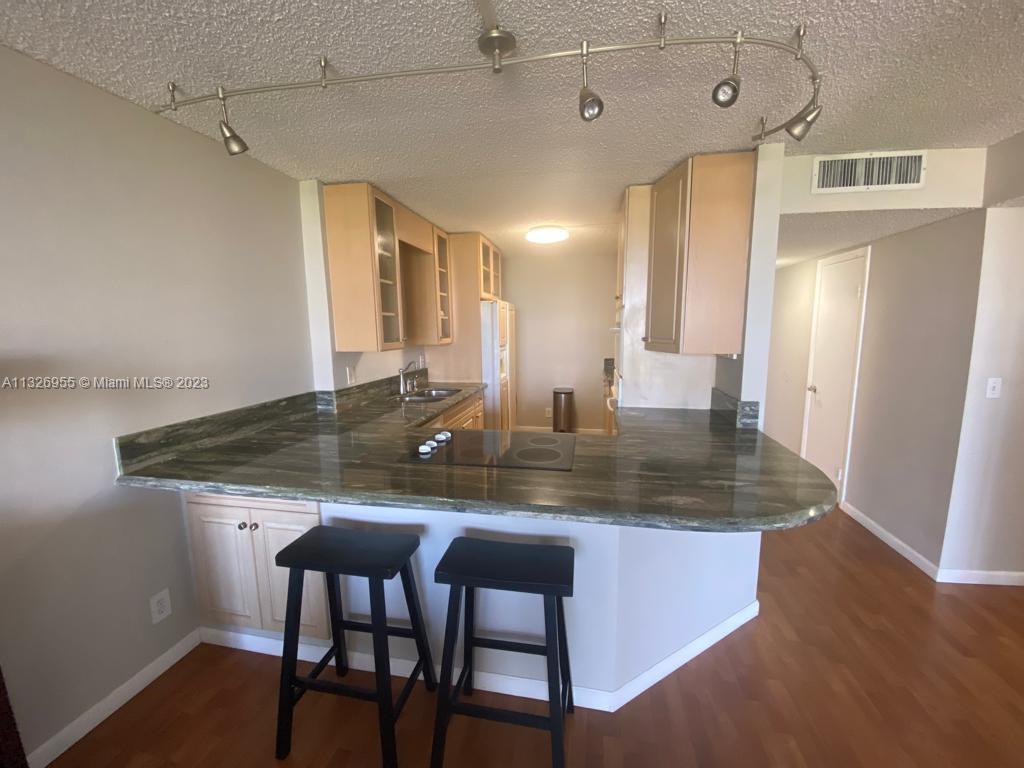 200  Leslie Dr #827 For Sale A11326955, FL