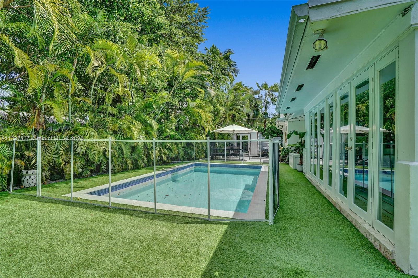 285  Glenridge Rd  For Sale A11337437, FL