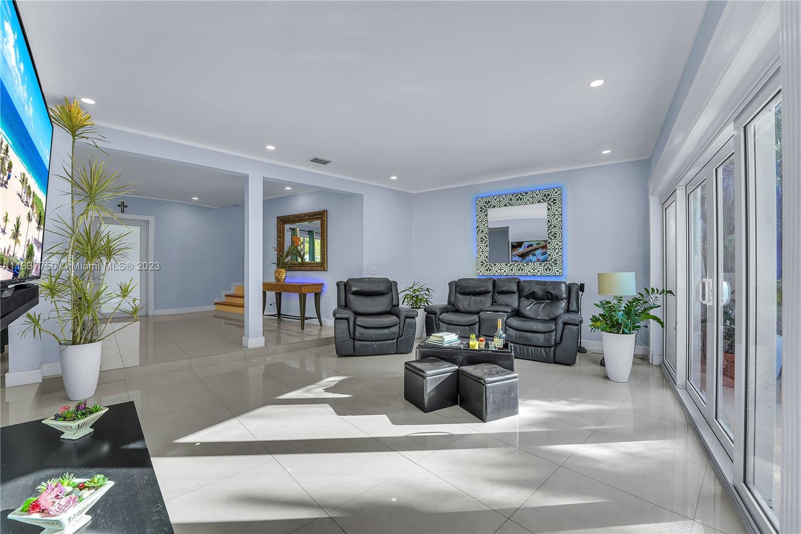 Listing Photo 11
