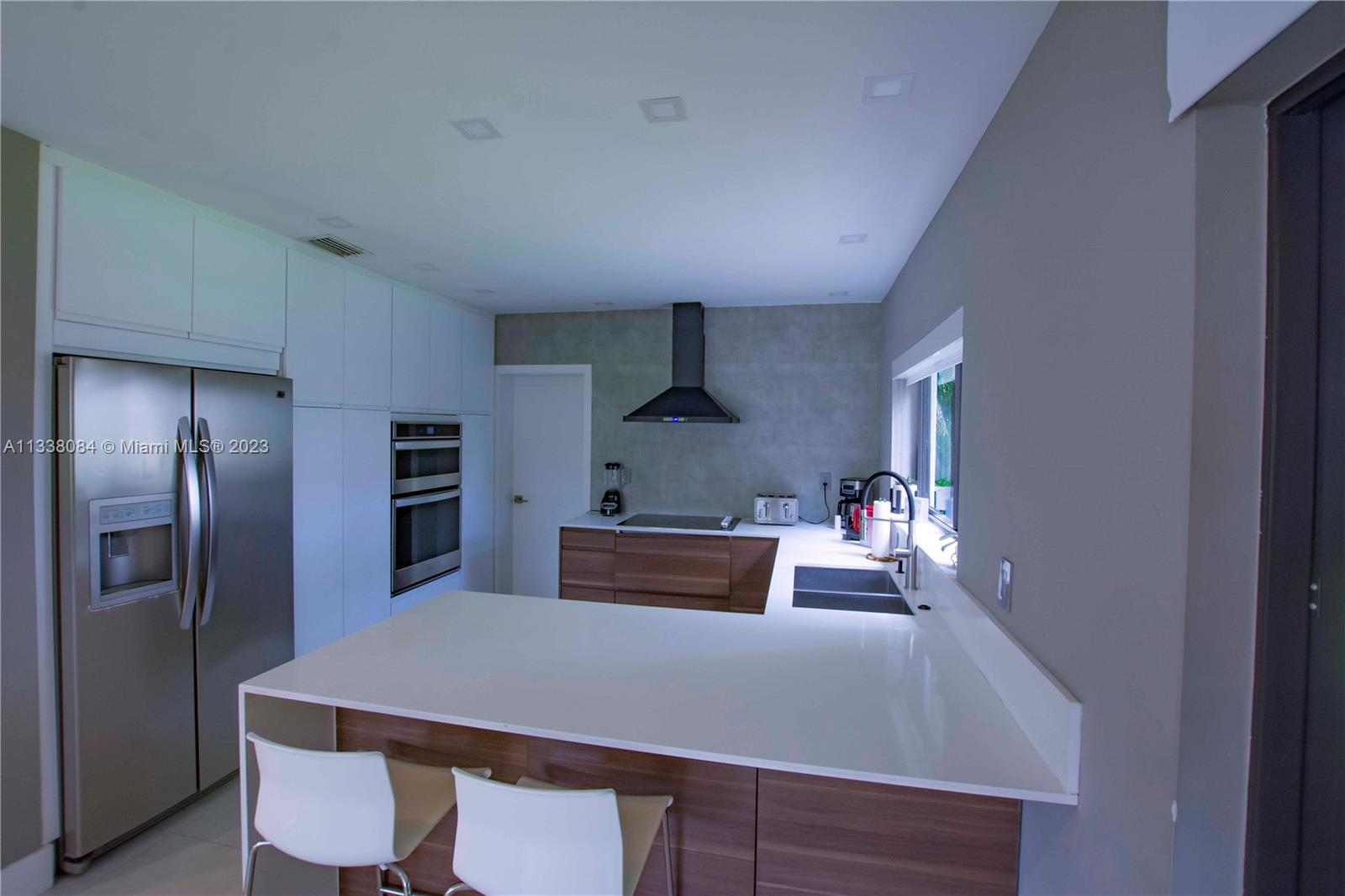 kitchen with top of the line appliances