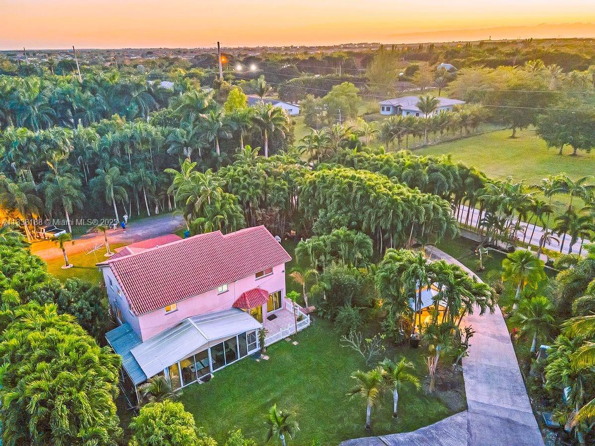 6780 SW 185th Way  For Sale A11338188, FL