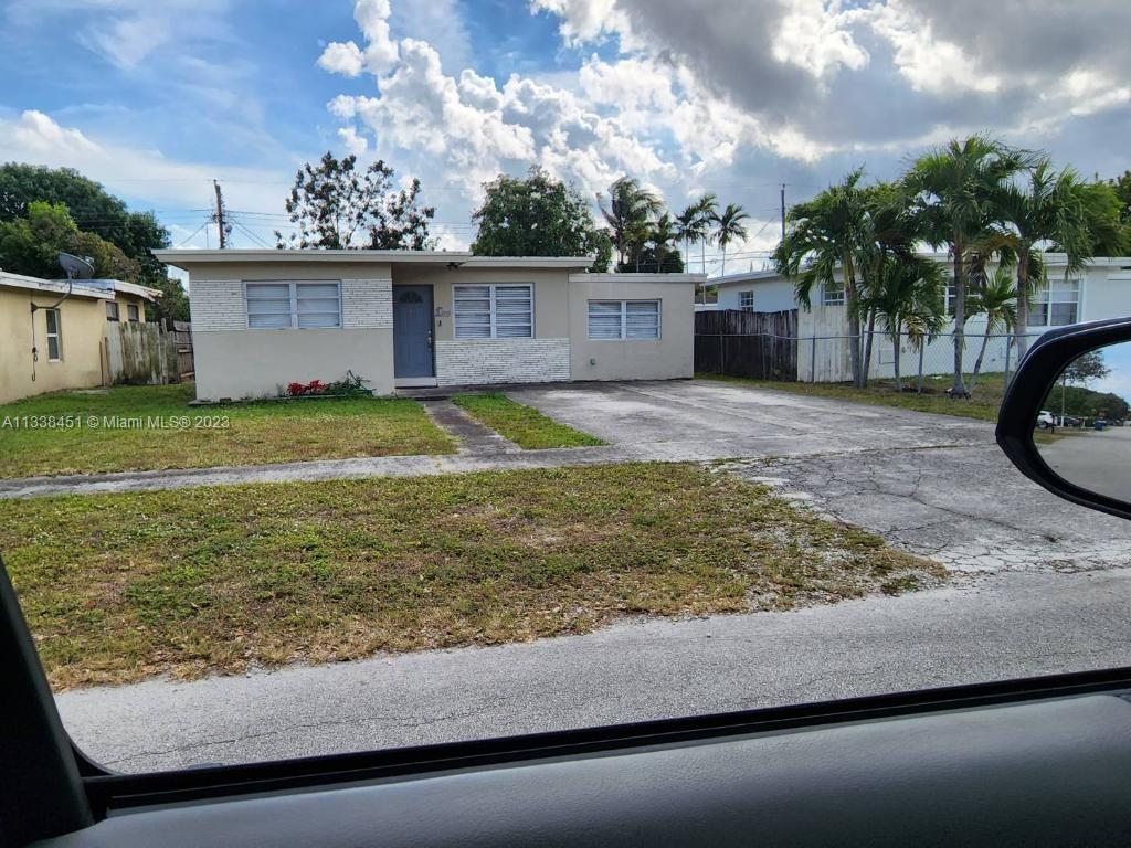 6242 SW 24th St  For Sale A11338451, FL