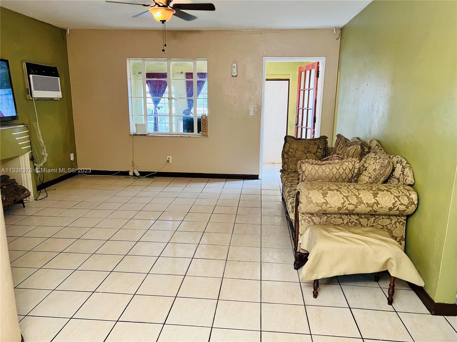 Listing Photo 14