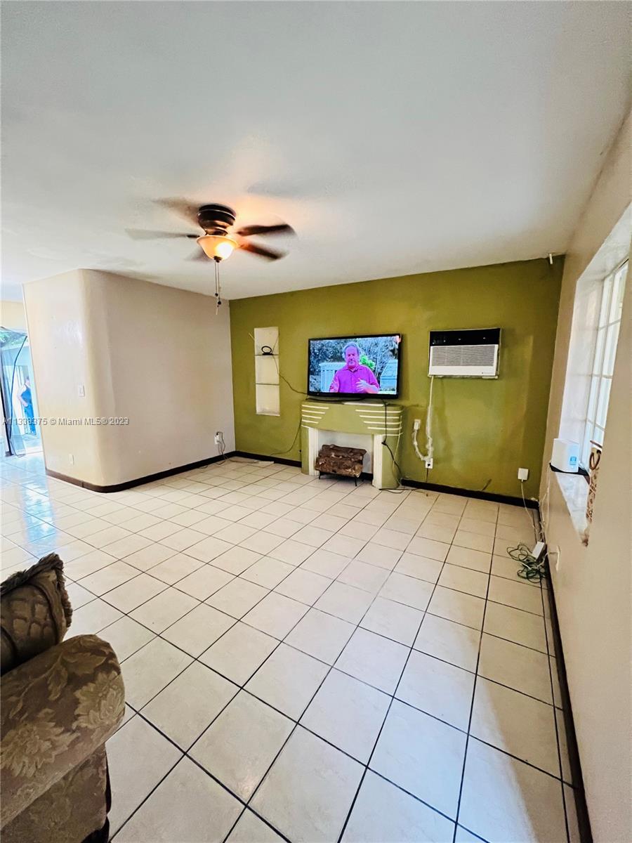 Listing Photo 17