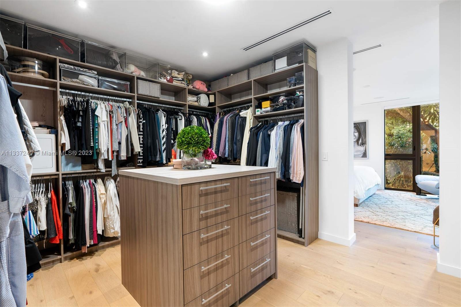 Listing Photo 23