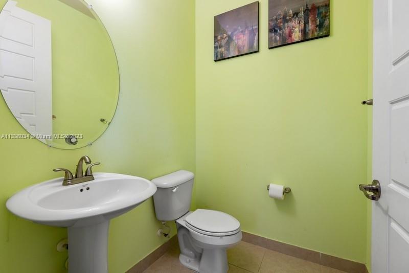 Listing Photo 9