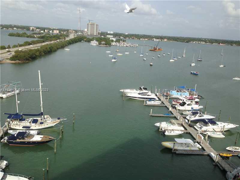Marina w/ boat docks in the bldg.
