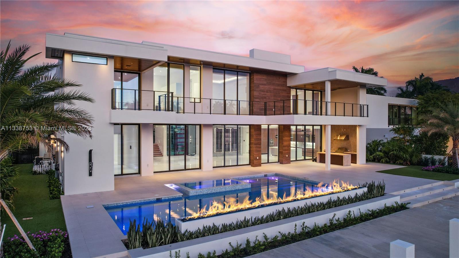 129  Nurmi Dr  For Sale A11338753, FL