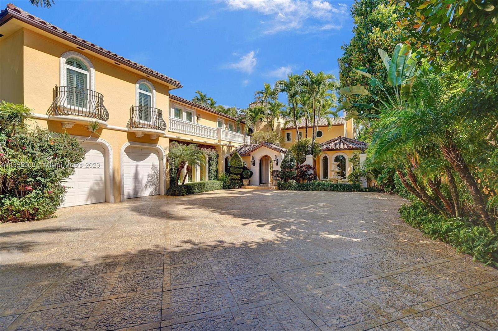 5369  Pine Tree Dr  For Sale A11335909, FL