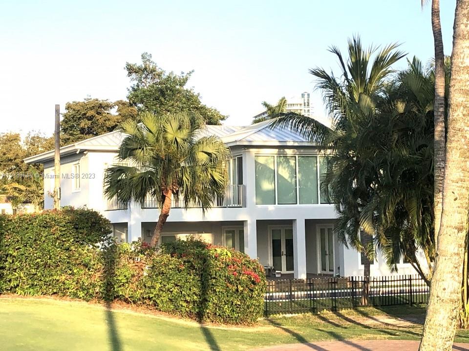 5180  La Gorce Dr  For Sale A11338649, FL