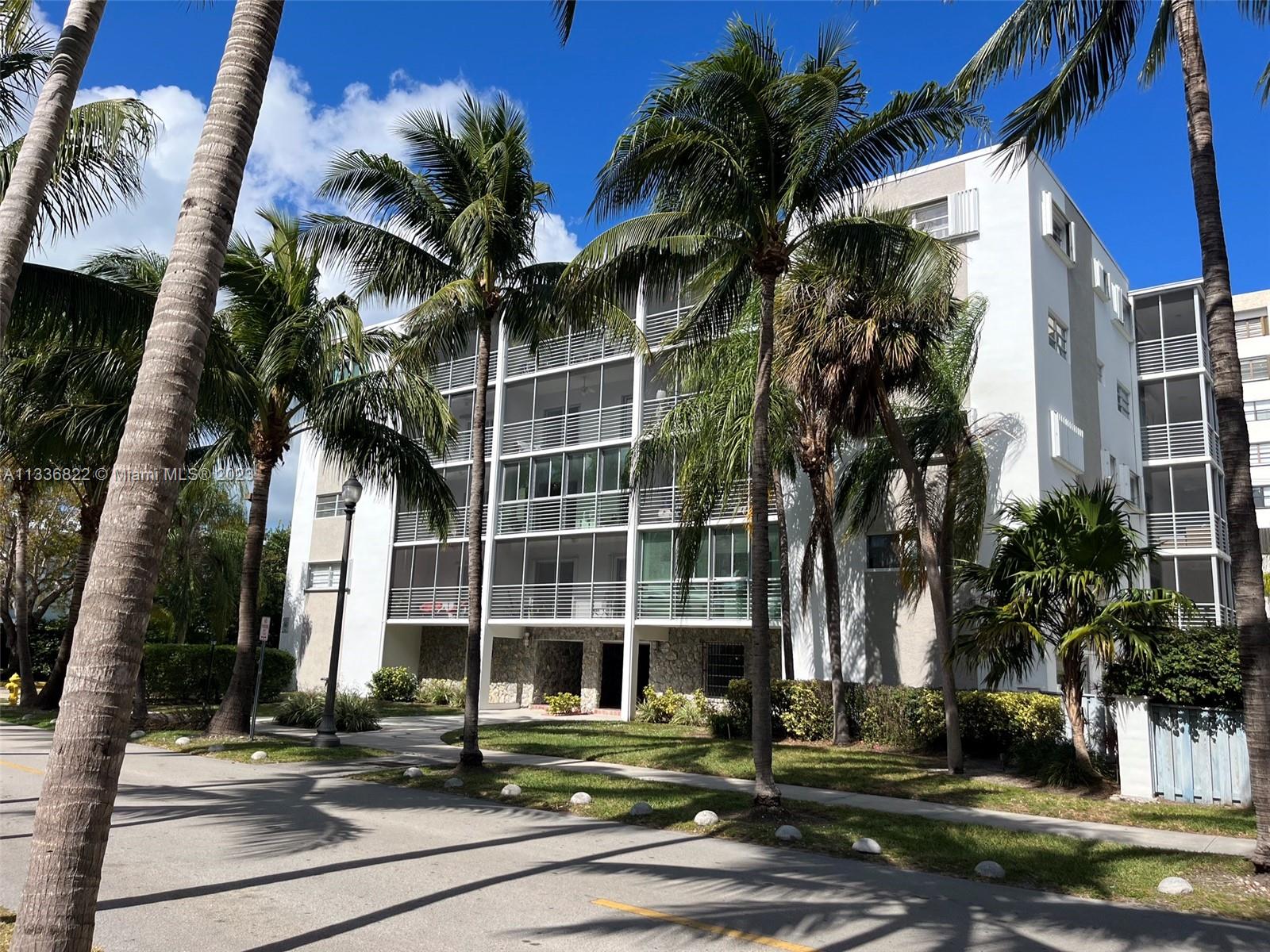 301  Sunrise Dr #3AW For Sale A11336822, FL