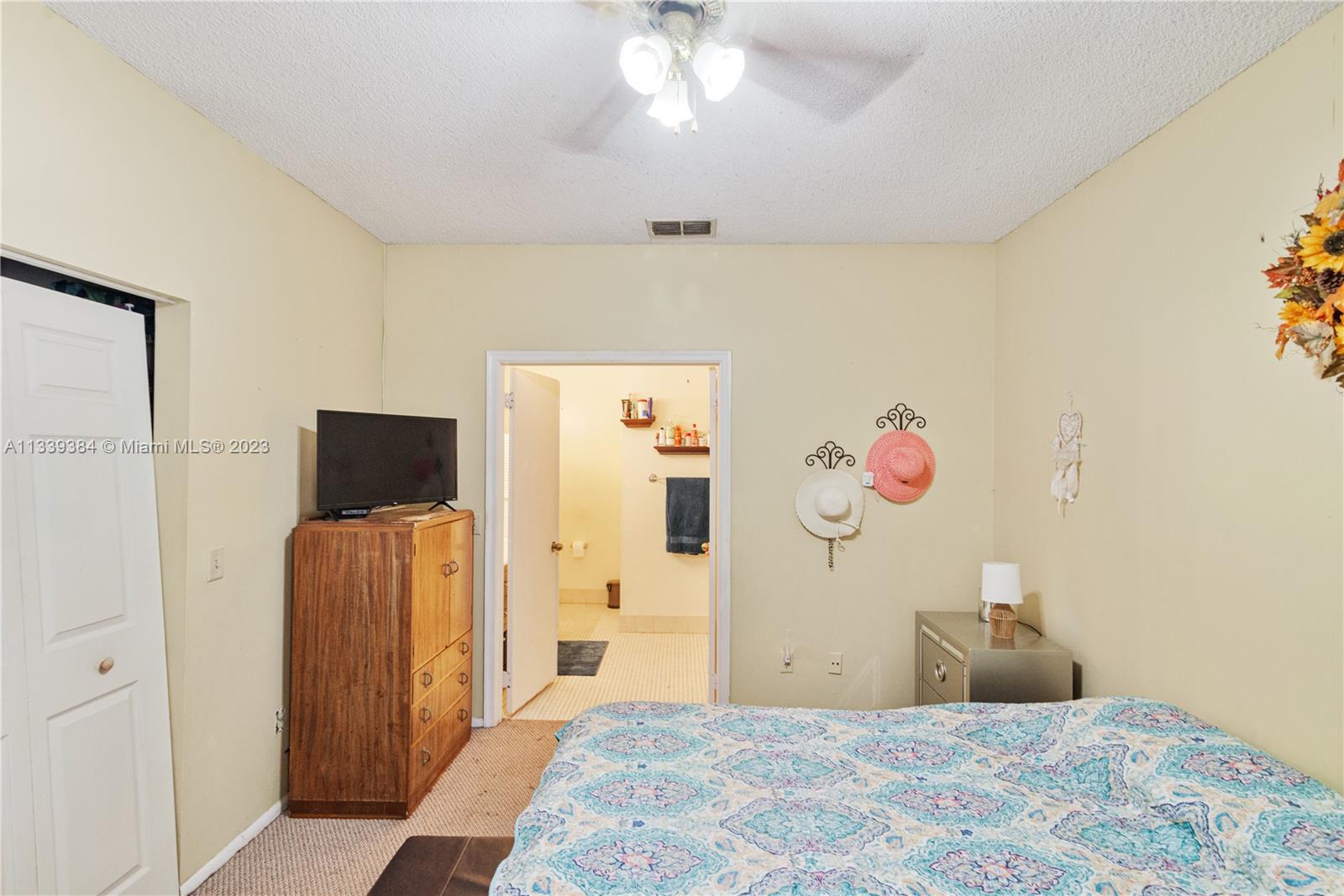 Listing Photo 14