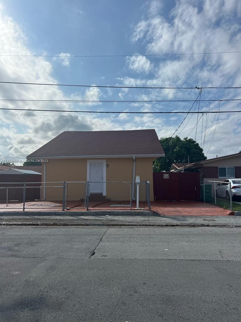 1010 SW 8th Ave  For Sale A11339498, FL