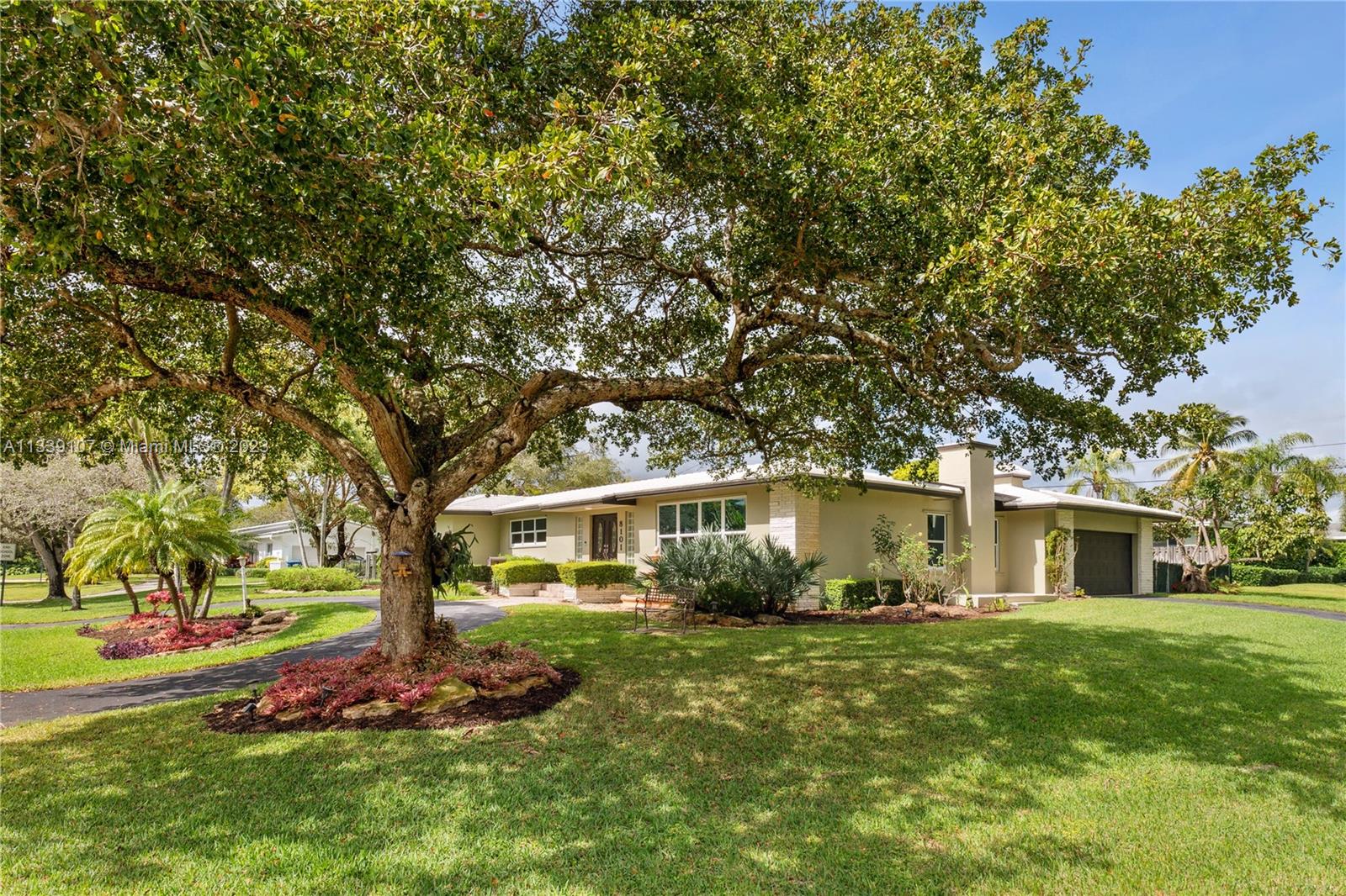 8101 SW 151 St  For Sale A11339107, FL