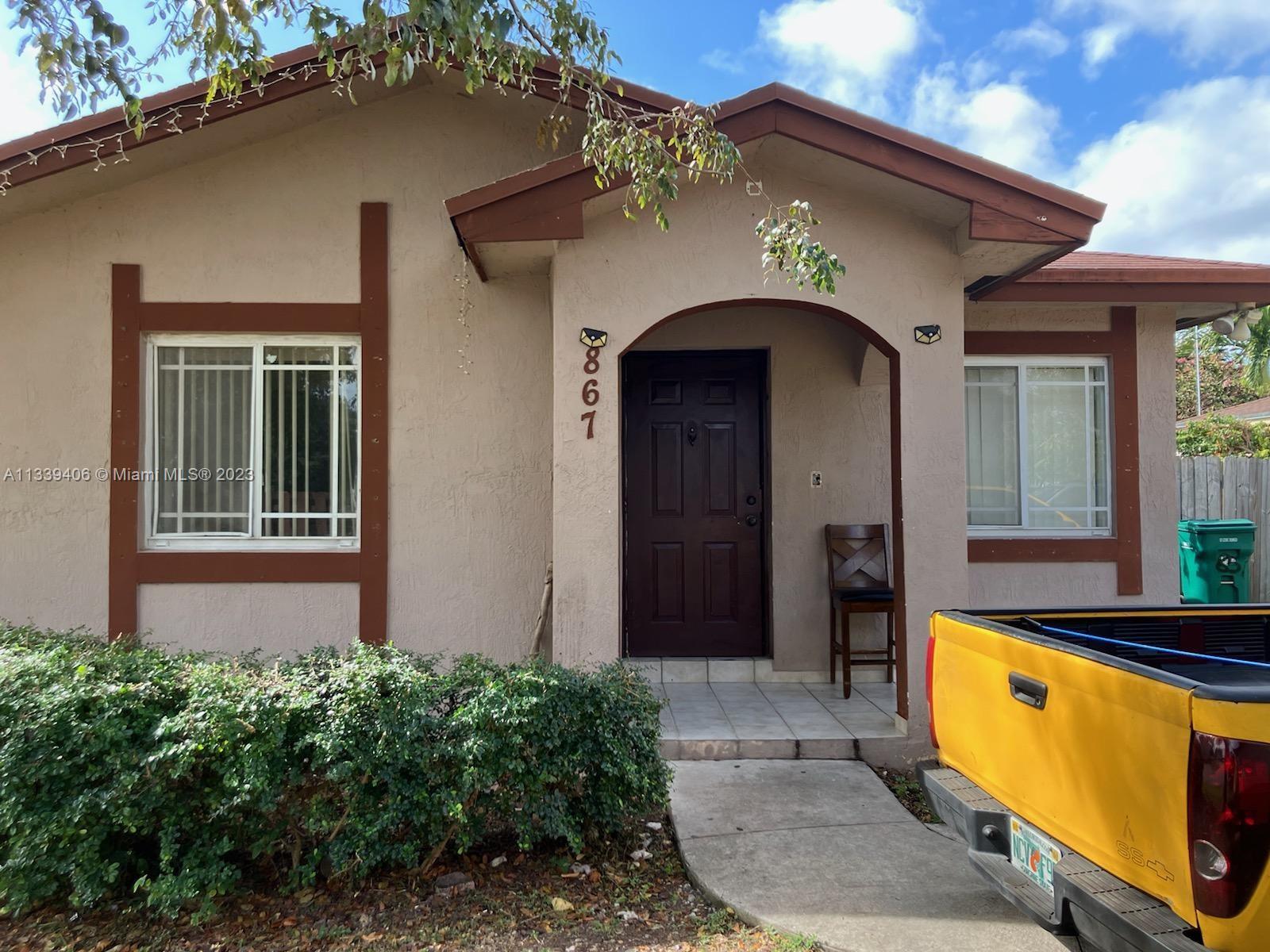 867 SW 7th Plz, Florida City, FL 33034