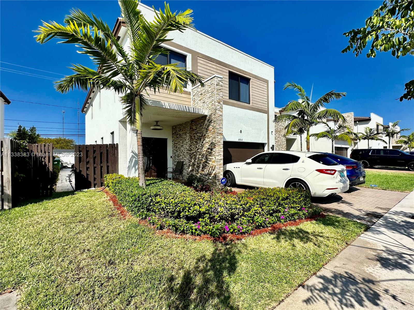 Photo 1 of 20912 2nd Ct in Miami - MLS A11338383