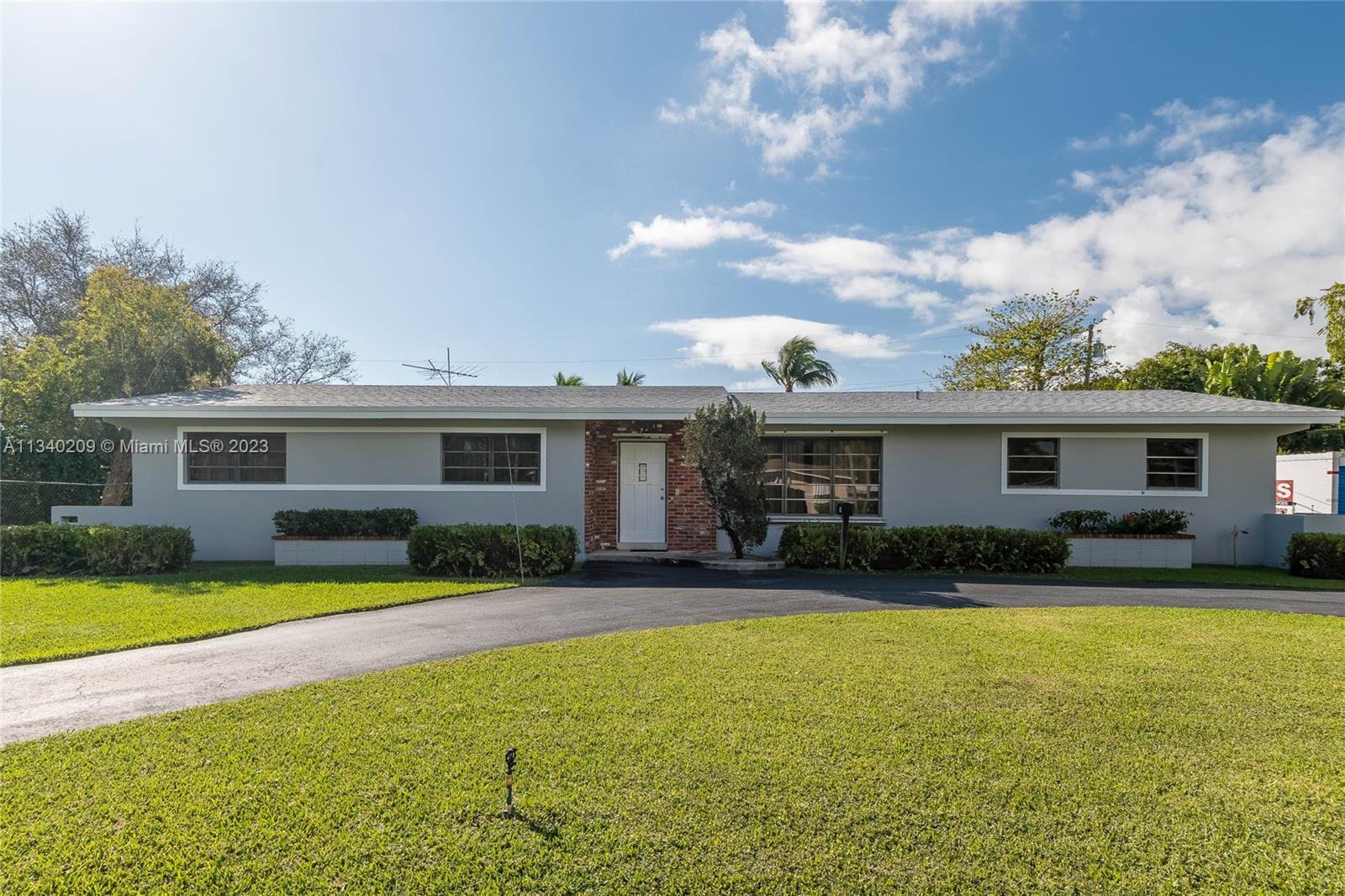 7400 SW 127th St  For Sale A11340209, FL