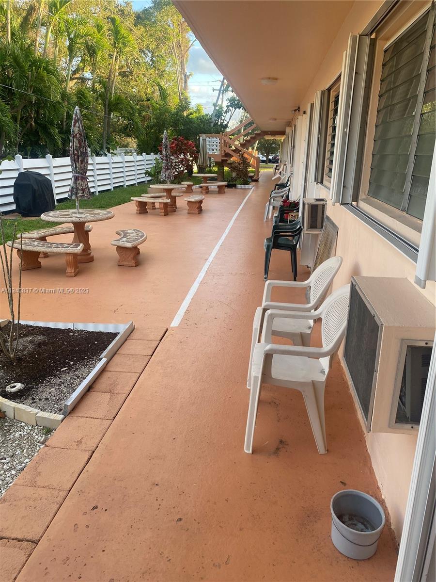 815 SW 10th Ter #4V For Sale A11340837, FL