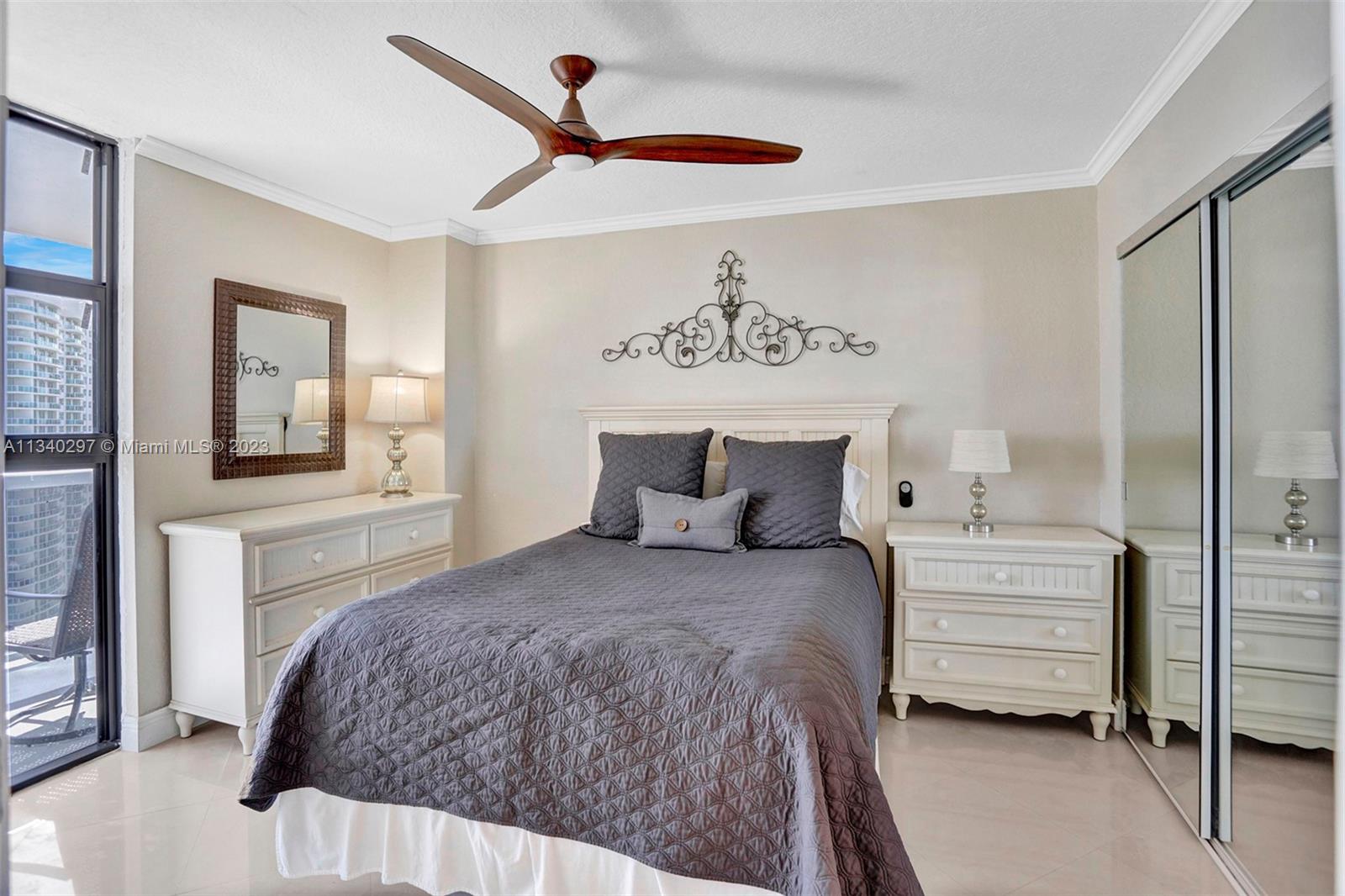 Second bedroom