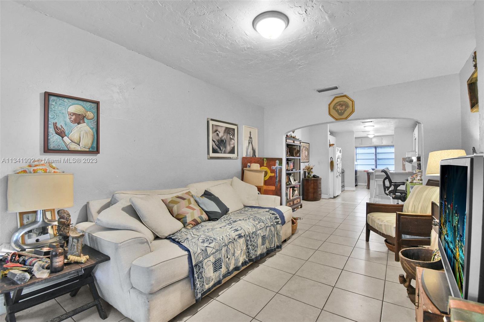 Listing Photo 9