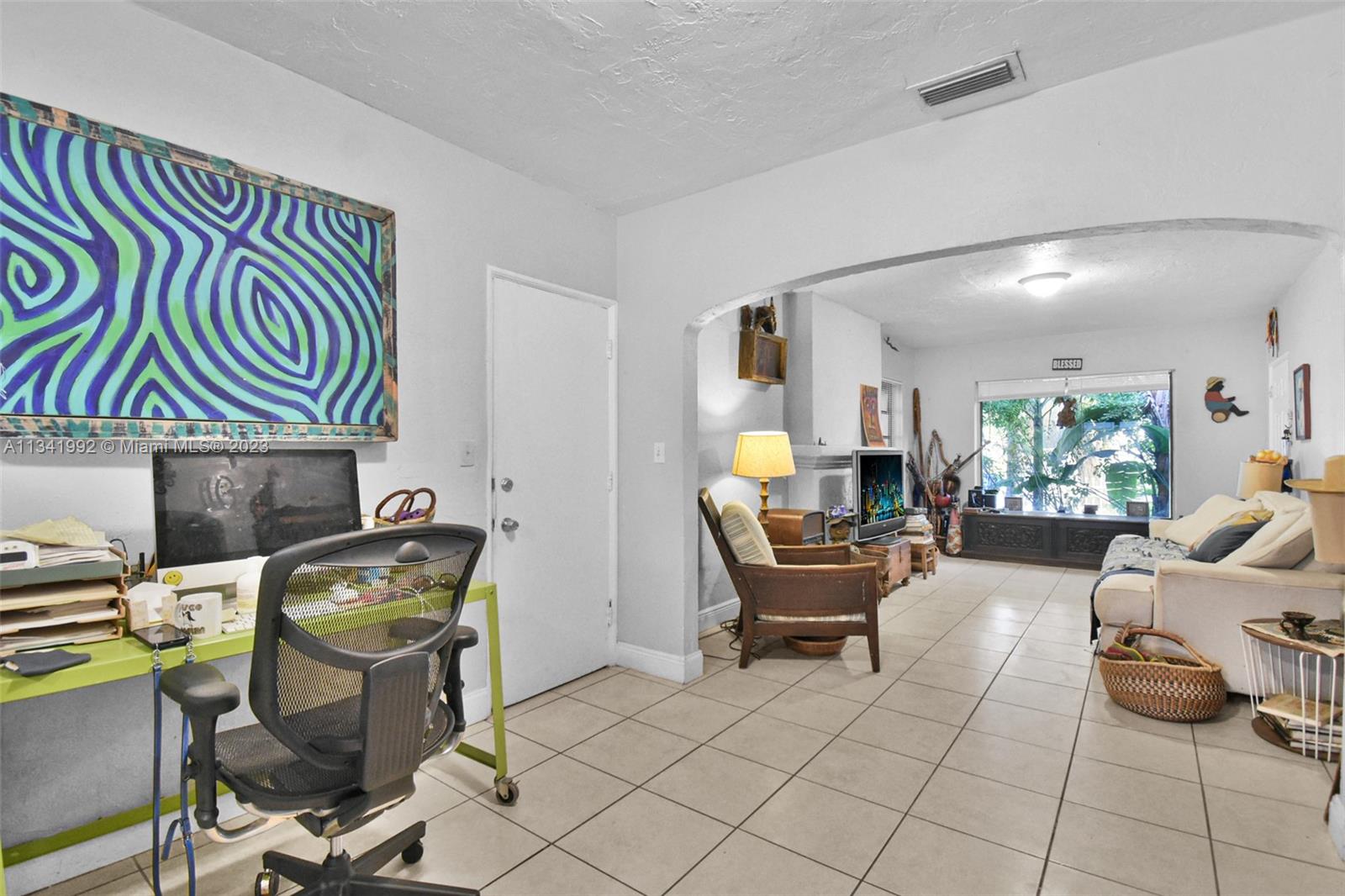 Listing Photo 8