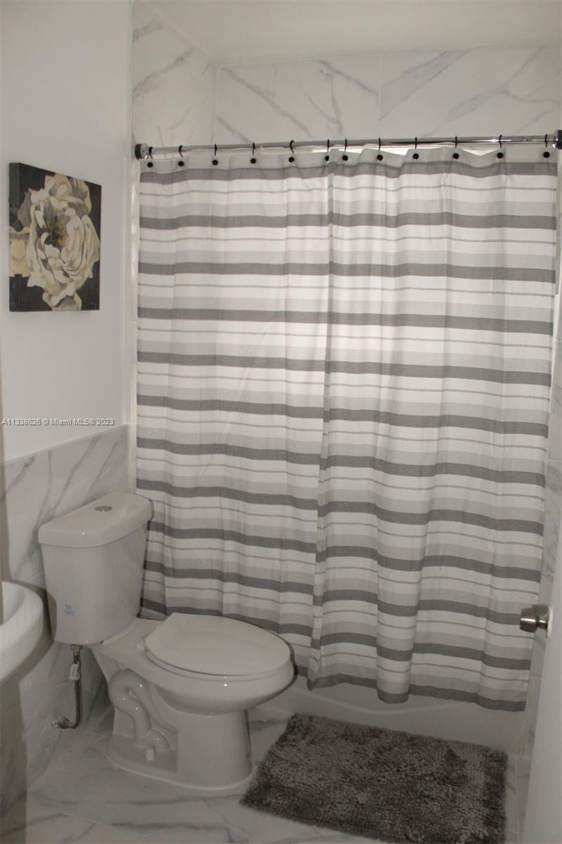 Listing Photo 9