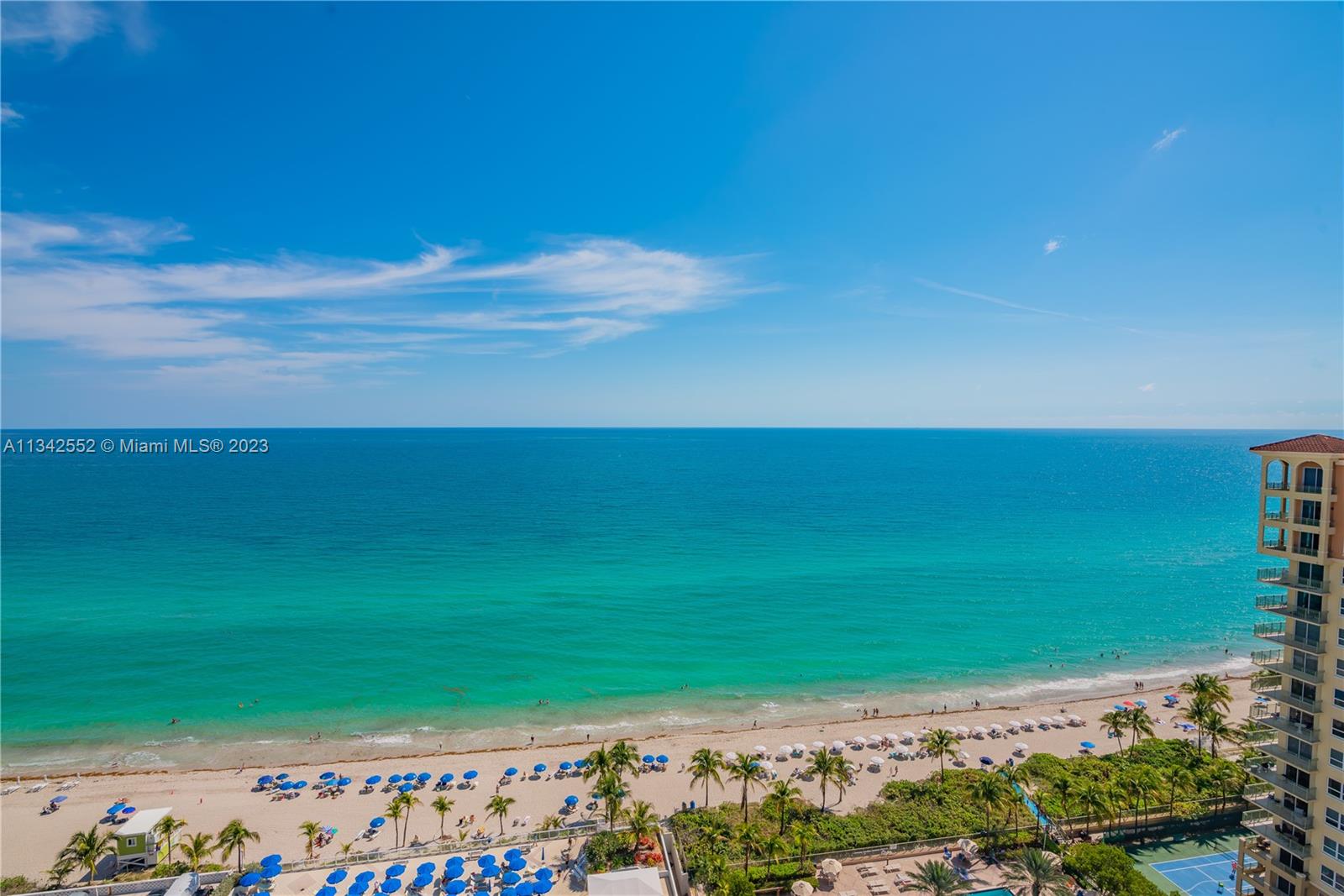 WIDE PANORAMIC DIRECT OCEAN BEACHLINE VIEWS