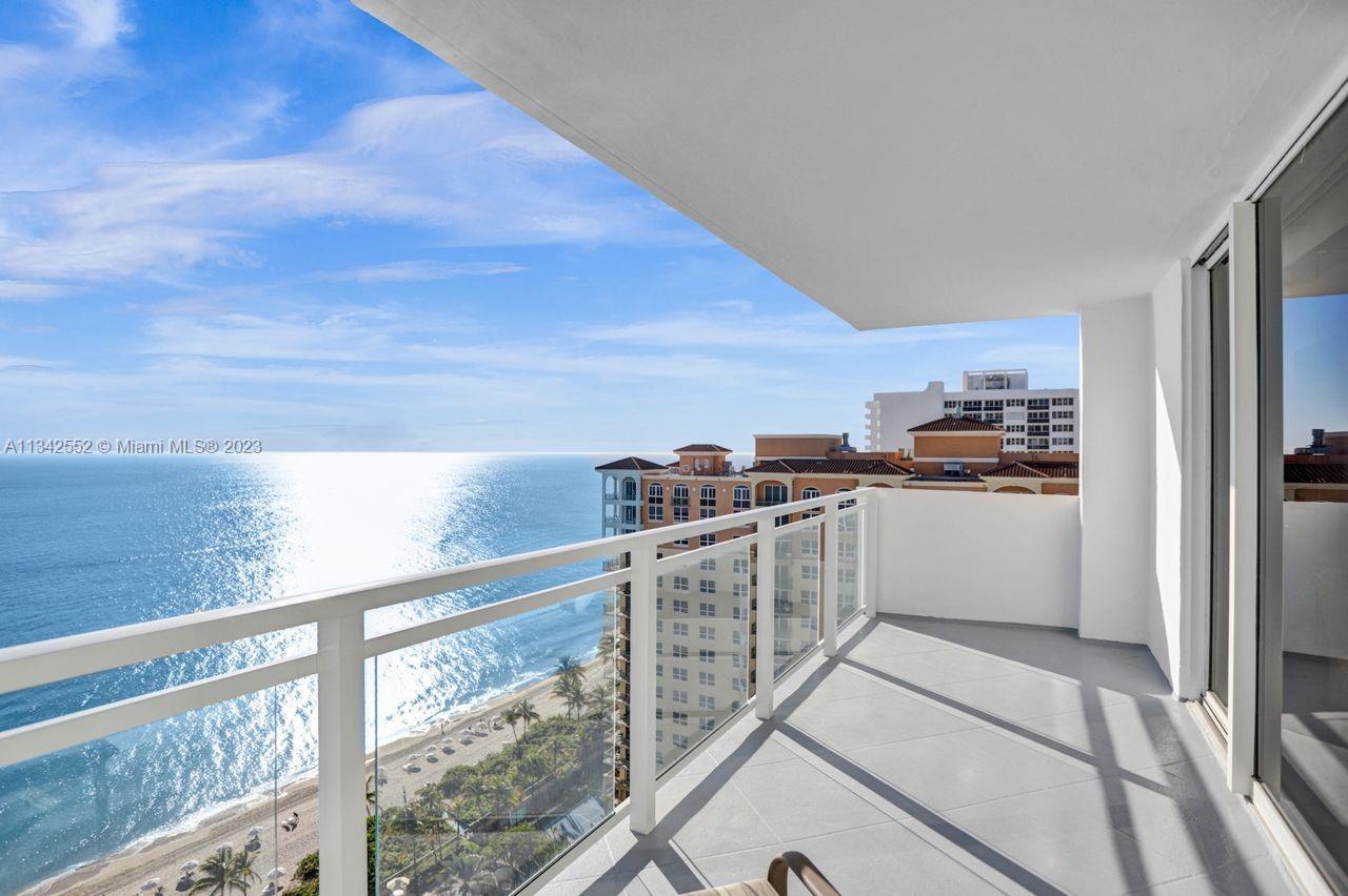 FULL SUNNY TERRACE WITH DEEP SOUTHERN HORIZON LINE OCEAN VIEWS