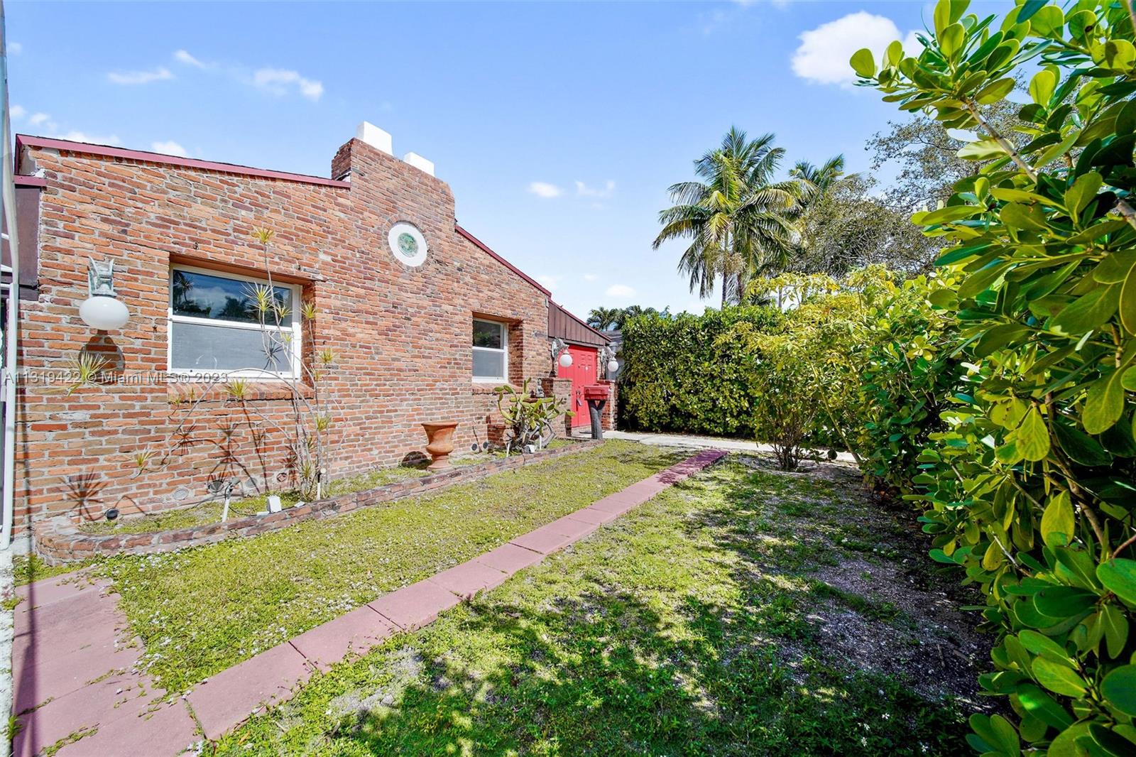 Listing Photo 28