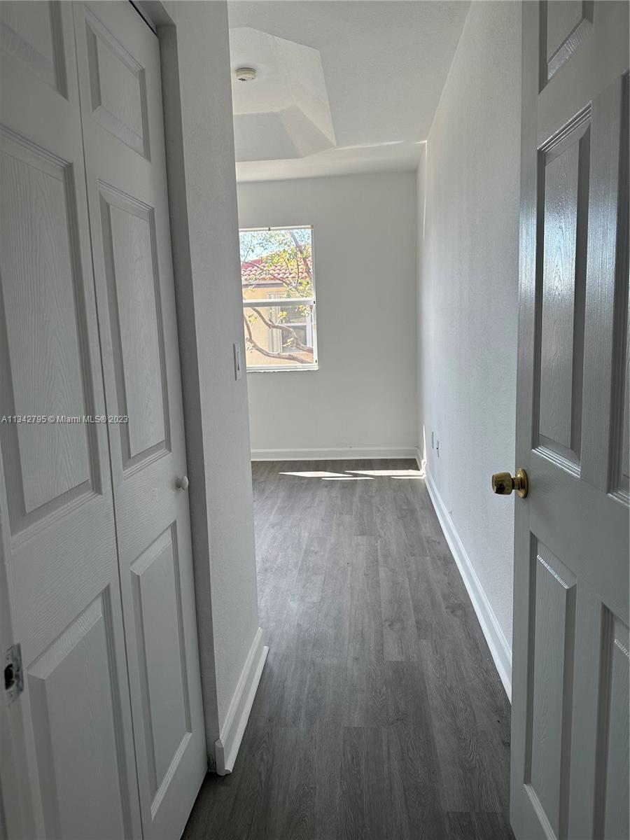 1720 NE 33rd Ave 201-5