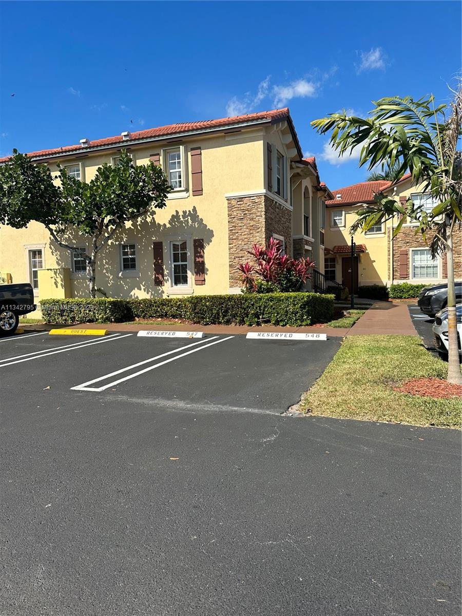 1720 NE 33rd Ave 201-5