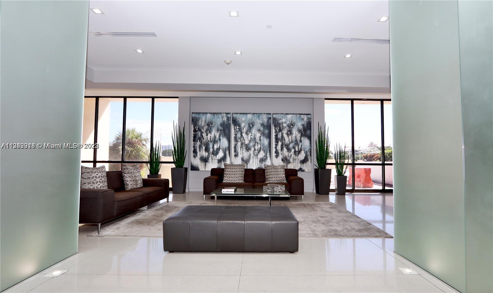20379 W Country Club Dr 134, Aventura, FL 33180